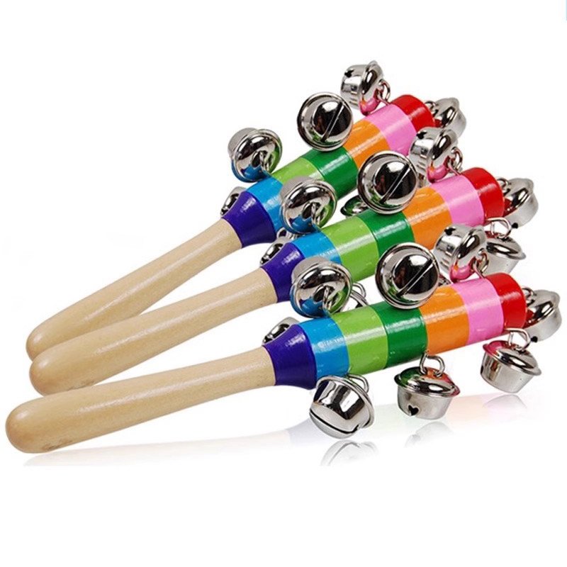 Kids Education Bell - 5 個木製ジングルハンドベルレインボースティックシェーカーガラガラパーティー好意打楽器子供のためのベビーミュージカルおもちゃ
